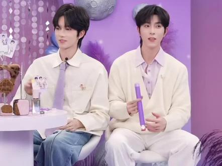 大大方方的真好,越来越爱他们了#星邱#直播录屏分享