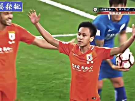 3月14号,山东泰山vs北京国安开赛前,举行功勋队员张弛退役仪式,感谢张弛,祝福张弛!#山东泰山队 #张弛 #山东泰山功勋球员 #张弛退役