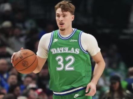 #NBA常规赛#独行侠对阵黄蜂#凯里欧文#弗拉格#浓眉