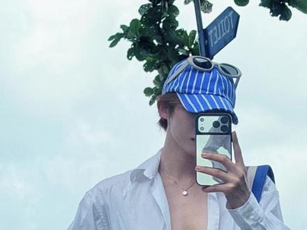 网络看到的vs现场看到的 刘宇老师还是保守了@刘宇yu- #衬衫杀yyds #腹肌