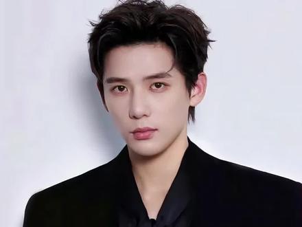 这差距也太大了!《现在就出发》成员,短短一个月事业天壤之别 #现在就出发 #金晨 #范丞丞 #黄景瑜 #王安宇