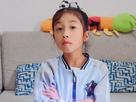 奇怪,妈妈怎么变小了?!#人类幼崽成长记 #萌娃搞笑日常