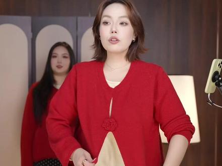 你要的花朵假两件针织衫,美到了 #高品质女装 #高级感穿搭 #韩系穿搭 #小个子穿搭 #梨形身材穿搭