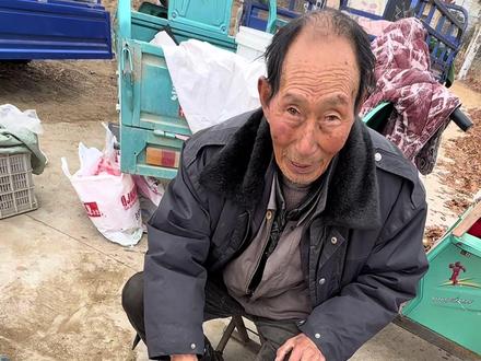 一杯奶茶钱可以买下小一车的菜!