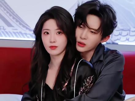 假大嫂&真小叔,她本来去豪门是图钱最后变成图人!#我是恶毒女配啊却成全家团宠了 #南泽新剧我是恶毒女配开播