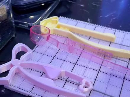 仅代表个人观点 每个人的使用感受不一样。淡粉色的豆笔是我在小抖随便买的。(便宜没好货)#拼豆#拼豆工具#手作diy