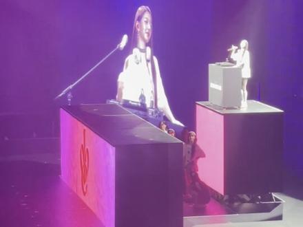 元英打碟好帅 请忽略我的尖叫谢谢#ive #张元英 #演唱会