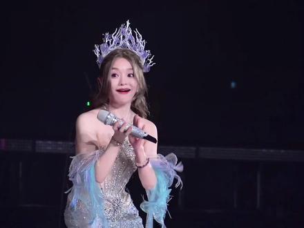 原来台下也有另一个朵莉亚呀~
#黄霄雲#人鱼之歌#黄霄雲深圳演唱会