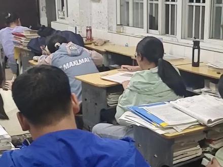 高考每场考试结束语音提示,家有考生听听体验下。#高考
