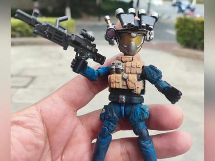 手搓三角洲威龙,
这次是原色版,更帅气,下一期视频我会讲解威龙身体的制作,关注大叔#模玩 #模型 #大人也要玩玩具 #三角洲行动 #威龙