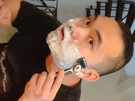 【#开箱】#Gillette Labs旗舰热感手动剃须刀开箱试用,据说有#黑科技 2/3