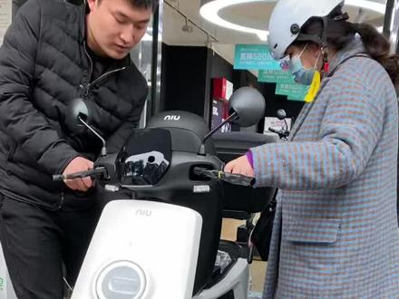 新款睿世Mqi+,支持遥控一键启动,手机远程启动