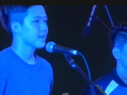 王楚钦郑培峰在国乒春晚的相声深受球迷的喜欢!掌声笑声阵阵!