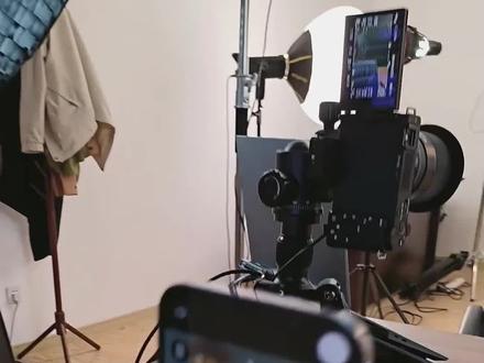 适合苹果手机直播的Filmic Pro软件,功能解析在此。
#直播 #直播间 #高清直播间 #直播间搭建 #手机直播 #filmicpro #直播软件