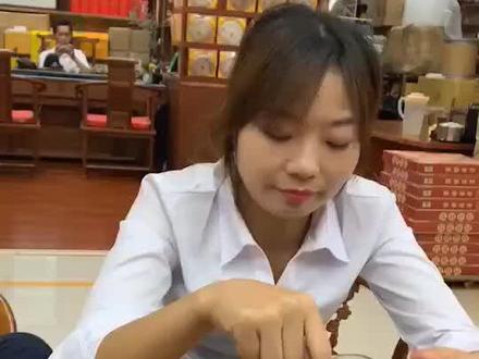 她们说潮汕的甘浪好好吃😋……潮汕人才能听得懂的,橄榄是不是很好吃?#潮汕