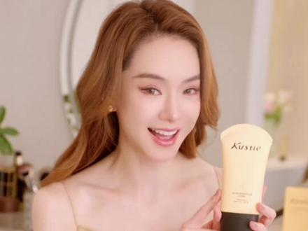 用一次就会爱上。。。
#蔻斯汀金桂蜜润系列 #蔻斯汀金桂身体油霜