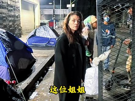 这位姐姐来找小唐领饼 #小唐酱香饼#小唐在美国#美国小唐酱香饼
