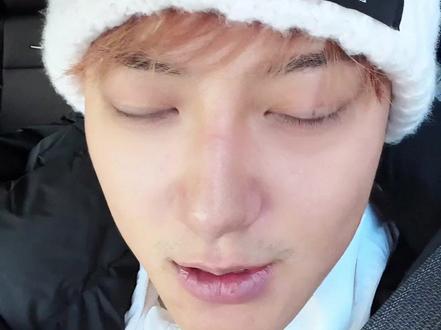 韬:王鹤棣我认了,鹿晗我认了,刘耀文我也认了…… #黄子韬 #宇宙闪烁请注意 #王鹤棣 #刘耀文 #真实生活分享计划