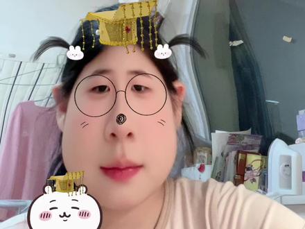 拼豆!#拼豆#介绍
我说的废话有点多哈 大家将就着看吧 也没啥知识点 就单纯介绍一下要用什么东西 也不是好物分享了hh