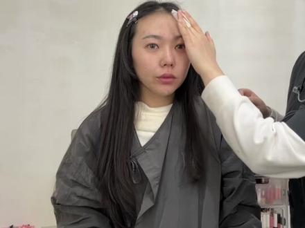 🇰🇷韩国明星造型室遇见人生女托尼💇♀️直接爆改韩国女爱豆😧❓姐妹们来韩国一定要来体验一下~真太牛了🐮我一整个震惊住 🇰🇷韩国女托尼果然名不虚传👍
姐妹们记得帮我点点赞👍和收藏哦~我主页还有更多🇰🇷韩国旅行攻略 大家可以关注我🙋♀️
#韩国旅游 #韩国旅游攻略 #韩国化妆室 #青年创作者成长计划 #韩国理发