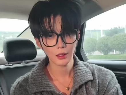 【搬运】关于对12.16重庆机场接机粉丝的道歉~
原视频指路:👁️郝熠然@郝熠然