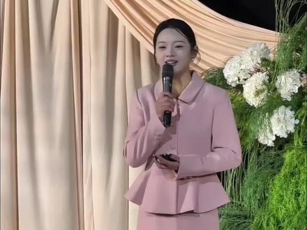 菏泽巨野,这座浸满人间烟火气的小城,也藏着普通人最为真挚的感情#婚礼 #青春校园 #婚礼那天 #主持人王颜 #菏泽主持人王颜