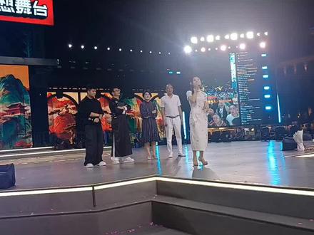 岁月如笔写春秋原唱来喽,这首新歌你听了几遍了?打在评论区!@河南三妹(岁月如笔写春秋) #上热门🔥 !
