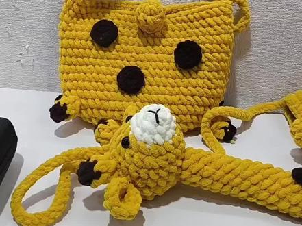 教程来了。大家先收藏吧#长颈鹿包包 #手工钩织教程