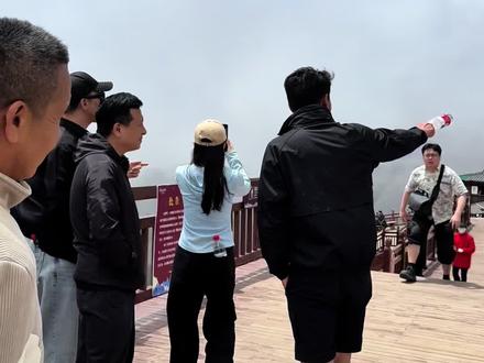 关于大爷海拔仙台开放咨询人比较多,在这统一给大家回复下:目前没有接到通知,6月份后等通知,有消息会第一时间给大家通知的!目前太白山景区开放至海拔3511米天圆地方可以走到保护区门口!#太白山#大爷海#拔仙台