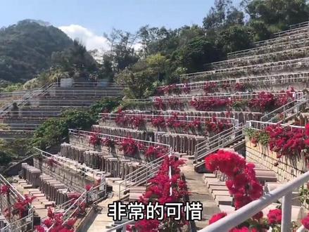 #关注我每天分享不同的故事 #精彩故事持续更新 #把正能量传递出去让更多人看到 实拍黄家驹墓地,隔壁是同乡陈百强墓,俩人都是英年早逝让人惋惜 收起@DOU+小助手 @抖音小助手