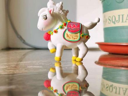 新年小马,用粘土捏出春晚吉祥物小马驰驰,谁还没被萌到?快动手get你的专属小马,祝大家马到成功!#手工diy #粘土 #马年春晚吉祥物 #亲子手工 #粘土小马