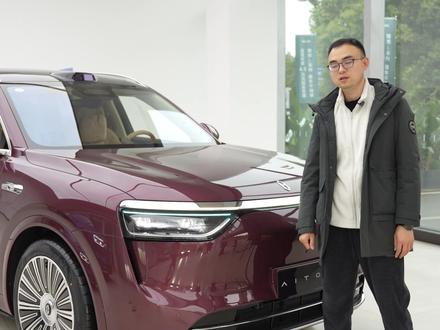 问界M8空间实测,头部和三排空间出彩,储物和同级车差不多 #2026懂车帝抖音种草汽车内容创作大赛 #问界M8