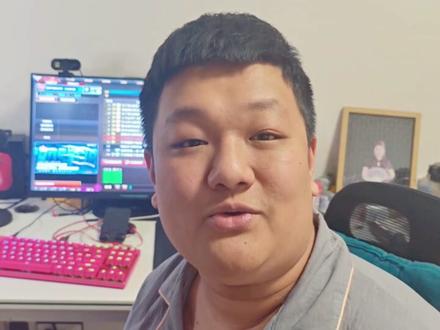 兄弟们可以参考下我的设置 说实话我觉得挺好的#雷神银翼显示器 毕竟价钱在那了 我就玩个#穿越火线 挺合适的 用到现在为止没有什么缺点#抖音acg新春会 #acg春晚许愿 #游戏破壁计划