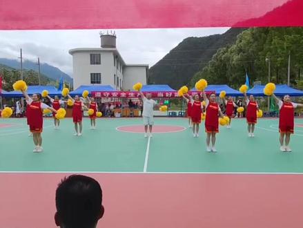 篮球赛啦啦操《加油》