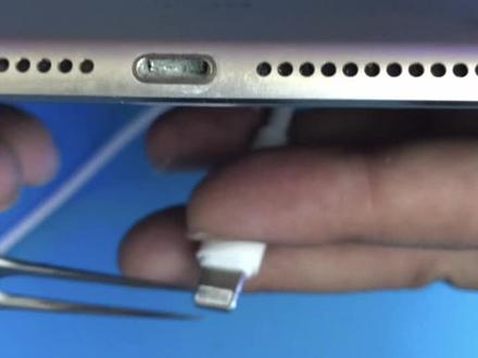 iPad 不充电,充电头子断在里面一截怎么处理?