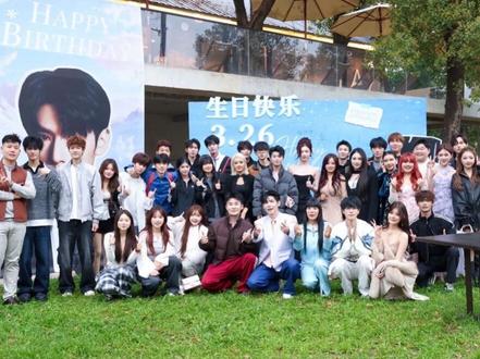 刘琳琳生日走红毯#刘琳琳 #刘琳琳生日 #刘琳琳直播录屏 #走红毯