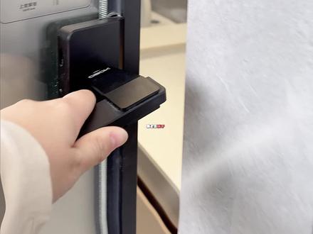 三招轻松搞定马桶维修🧰 #马桶 #马桶冲水无力 #马桶按键 #家电维修 #独立女生