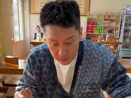 大家还想看吃点啥?
#新年第一批回家的人来了 #地方特色美食 #vlog日常 #那些尝一口就忘不掉的特色美食 #天冷了吃点啥