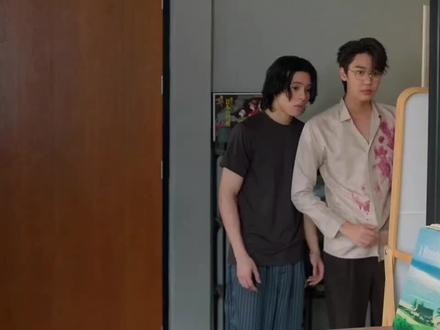 dew,看你如此正经的说好看我是真的很不想笑但是我实在是忍不住 #dew #offgun #倦怠综合征 #off关钟鹏gun滚宝