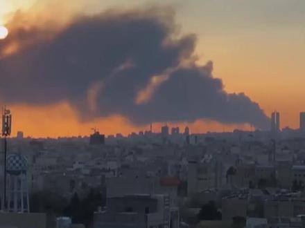 乱世买黄金“失灵了”?局势越乱为何金价狂跌?#黄金 #金价 #黄金行情