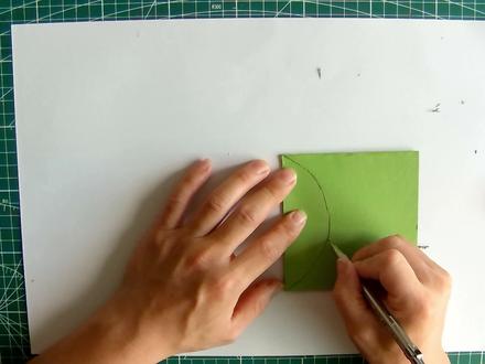 做简简单的蚕宝宝#亲子手工 #折纸教程 #手工折纸 #一起做手工 #折纸 #创意手工