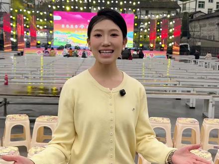 桐梓四季村晚2026年春季村晚狮溪镇主会场开幕仪式
#主持人庭喻 #遵义主持人 #狮溪镇 #桐梓村晚 #文旅推荐官