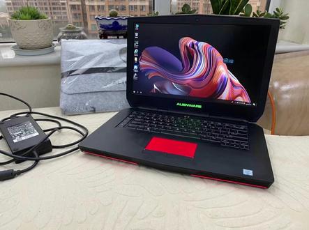 外星人15R2笔记本电脑
i7-6700HQ 四核处理器 2.6GHZ
GTX970M 独显3G 流畅运行DOTA2 LOL
8G内存
256G固态+500G 双硬盘
15.5寸 三星屏幕
特价出2999 成色一般 不议价#电脑 #二手笔记本 #数码科技 #电子产品 #外星人电脑 #数码 #二手电脑 #吃鸡 #二手数码 #科技 @DOU+小助手