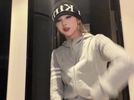 帅是一种感觉… #好chill的一支舞 #chiquita #low