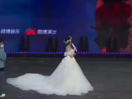 是多么好的一个女孩才会惹的半个娱乐圈为她庆生#白鹿#白鹿生日会#沅酪