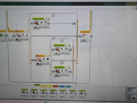#乐高 #编程 #科技 #机器人 #EV3 EV3《巡线小车》