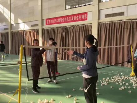 带出过世界冠军和全国冠军的邢导在教学上兢兢业业虽然训练条件艰苦依然坚持亲子指导每个孩子,是我们学习的棒样!