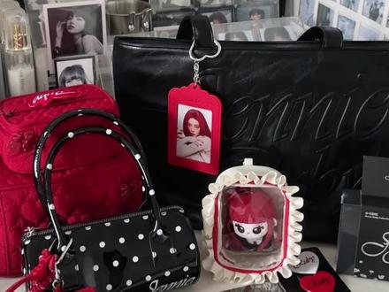 没买到jennie联名的真的有难了.. 因为真的太好看啦啊啊啊#jennie #jennie名创优品 #jennie联名 #金珍妮 #追星日常