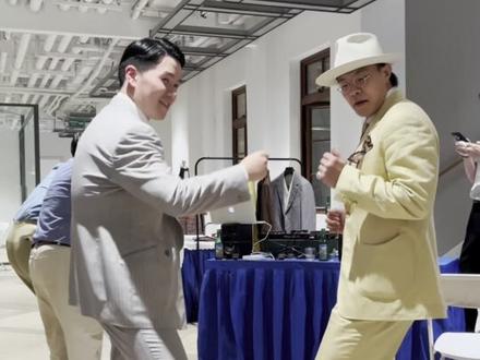 如果我不会跳舞,我将不配叫成都萨普!#成都萨普 #萨普 #西装