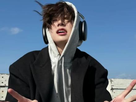 你选卷毛还是微分碎盖?#菏泽男士发型设计 #菏泽万东发型设计 #菏泽理发店#菏泽烫发#让你笑着走出这个理发店